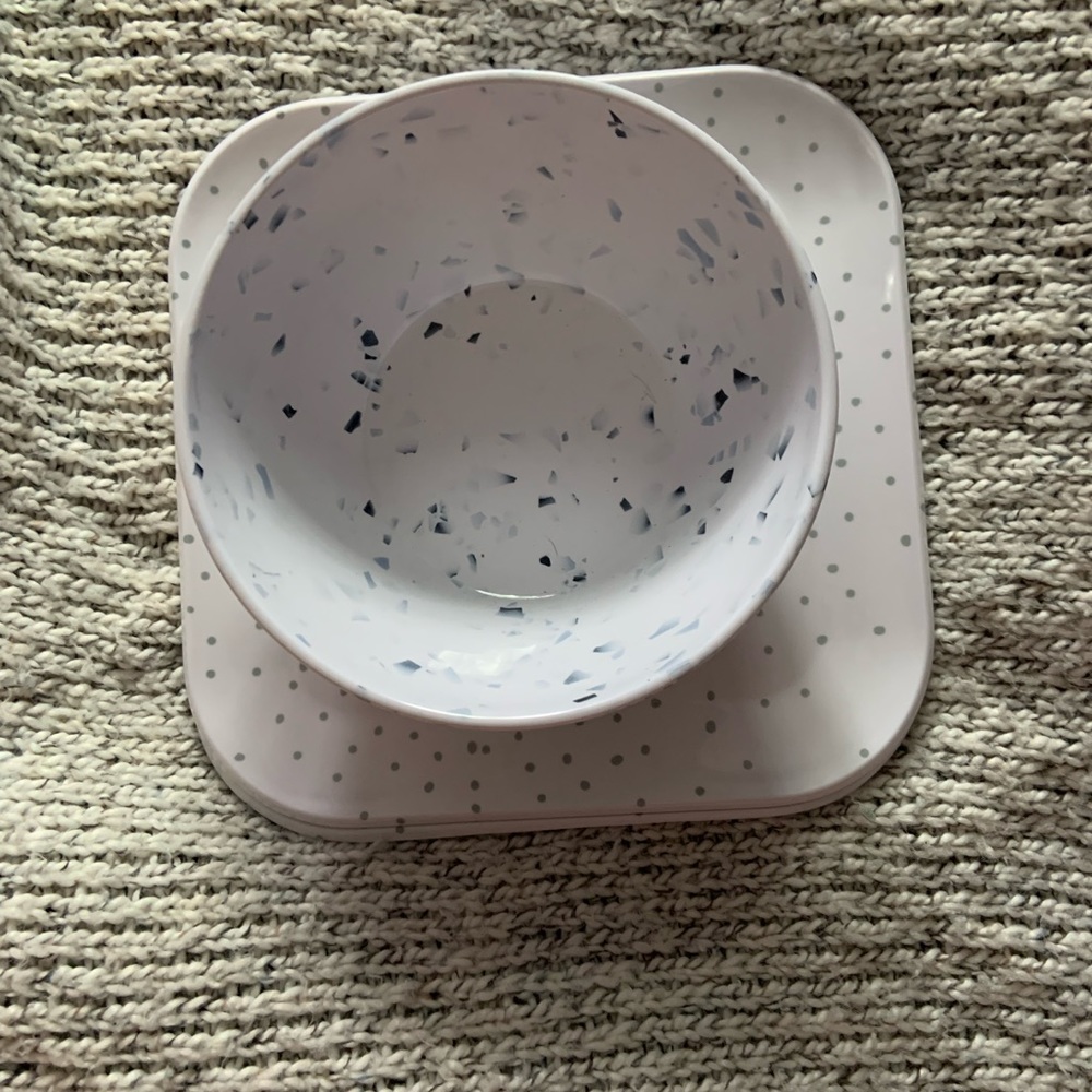 🔆Moving Sale 20% Off 🔆Plates and Bowl - Picture 1 of 6